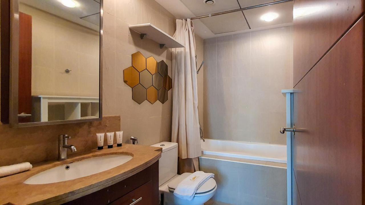 Lux Bnb Standpoint Tower Burj&Sea Views Dubai Ngoại thất bức ảnh